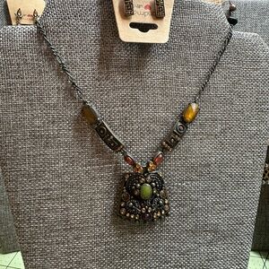 1 Gold Amber, red and brown Geometric Earrings and necklace set